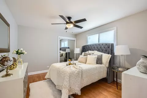 Bedroom - 14654 Memorial Dr, Dolton, IL 60419 photo 1 of 4