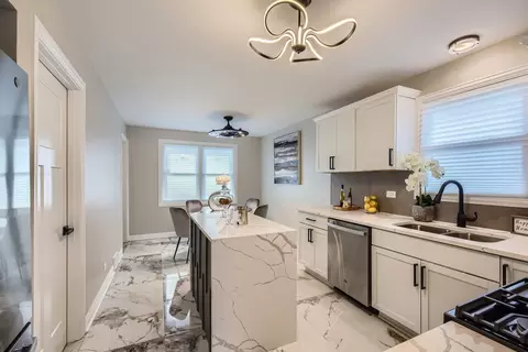 Kitchen - 14654 Memorial Dr, Dolton, IL 60419 photo 2 of 2