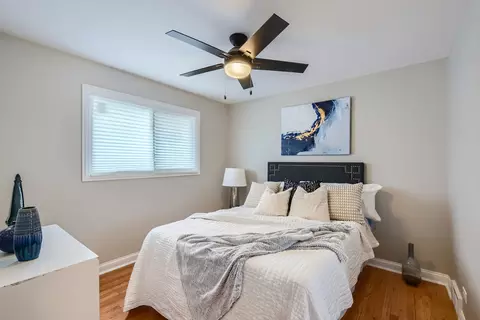 Bedroom - 14654 Memorial Dr, Dolton, IL 60419 photo 2 of 4