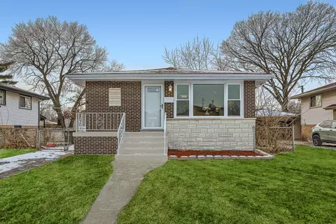 14654 Memorial Dr, Dolton, IL 60419