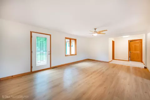 1333 Lund Ave, Algonquin, IL 60102 photo 3