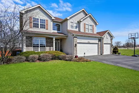 13360 W High Ridge Trl, Wadsworth, IL 60083