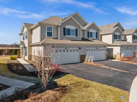 2013 Stuttle Rd, Batavia, IL 60510