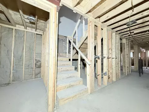 Entry Way - 4314 S Berkeley Ave, Chicago, IL 60653 photo 1 of 1