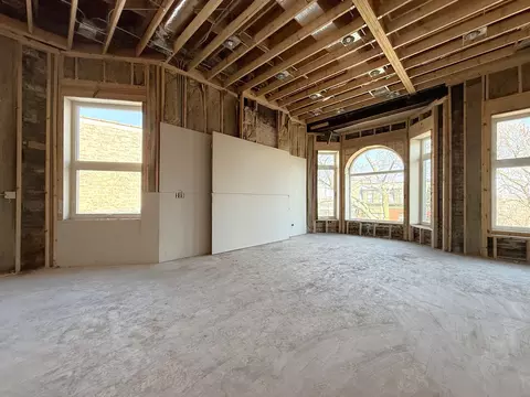 Other - 4314 S Berkeley Ave, Chicago, IL 60653 photo 3 of 15
