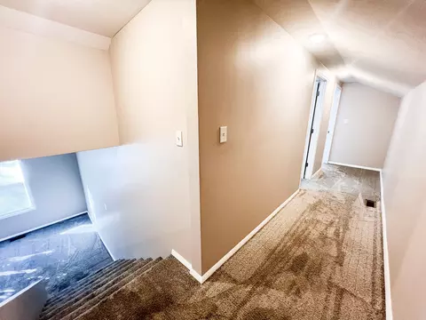 Entry Way - 623 Front St, El Paso, IL 61738 photo 1 of 2