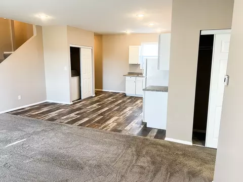 Living - 623 Front St, El Paso, IL 61738 photo 4 of 6