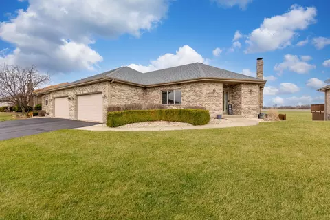 21368 Sea Ray Ln, Wilmington, IL 60481
