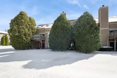 Exterior - 963 Old Oak Cir, Algonquin, IL 60102 photo 3 of 3