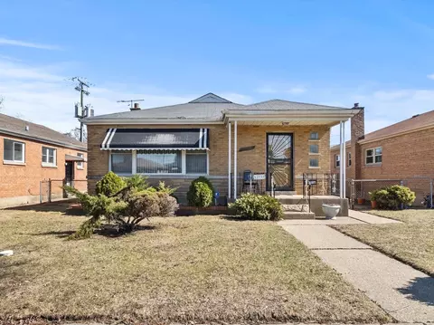 12733 S Justine St, Calumet Park, IL 60827