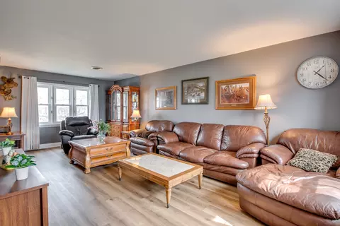 14403 S Maple Ct, Plainfield, IL 60544 photo 4