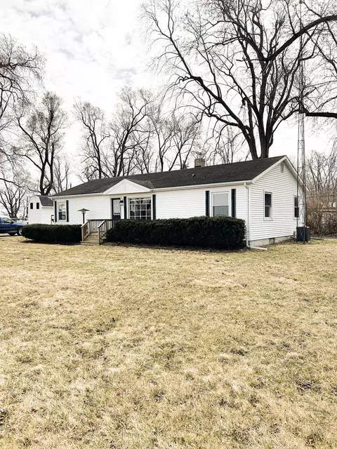 2048 W 2000 S Rd, Kankakee, IL 60901 photo 3
