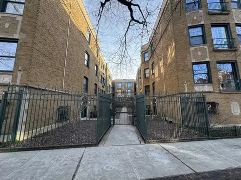 7025 N Sheridan Rd #3S, Chicago, IL 60626