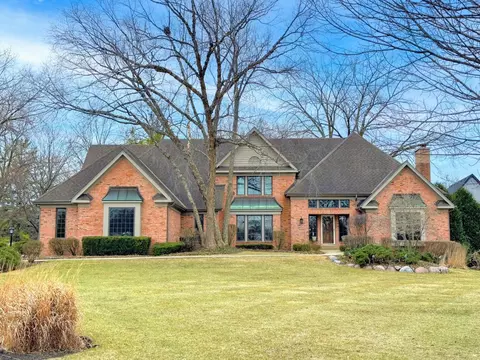 10 Blanchard Cir, South Barrington, IL 60010