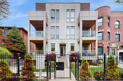 4627 N Beacon St #1B, Chicago, IL 60640