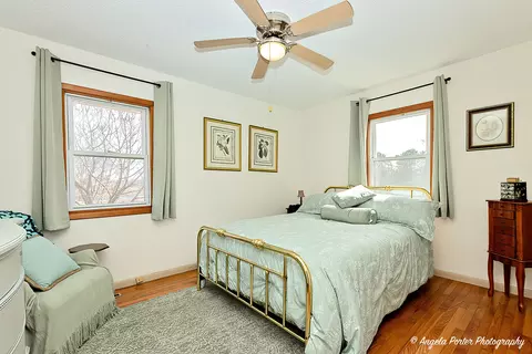 Bedroom - 2809 Tower Dr, Holiday Hills, IL 60051 photo 1 of 3