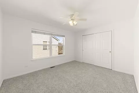 Bedroom - 2005 Oakdale Estates Dr, Plainfield, IL 60586 photo 3 of 3