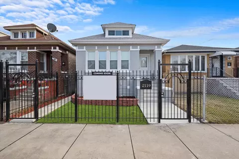 2119 W 70th Pl, Chicago, IL 60636