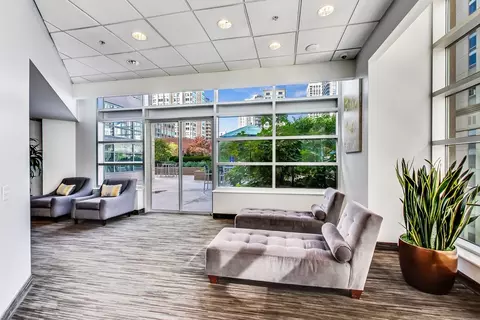 Living - 545 N Dearborn St #1502, Chicago, IL 60654 photo 7 of 7