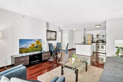 Living - 545 N Dearborn St #1502, Chicago, IL 60654 photo 5 of 7