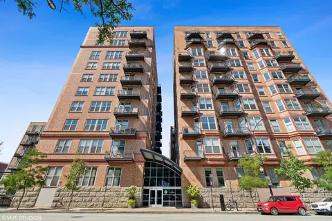 500 S Clinton St #226, Chicago, IL 60607