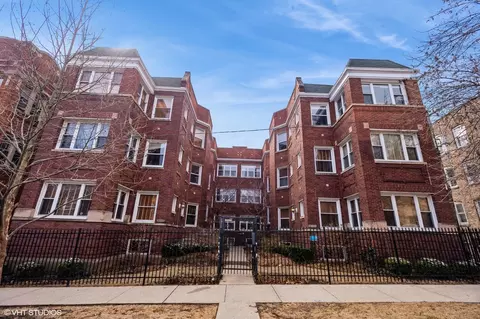 1625 W North Shore Ave #304, Chicago, IL 60626