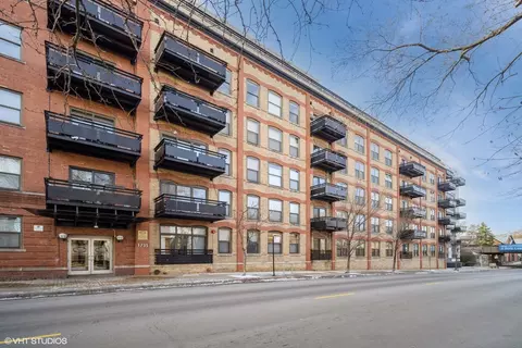 1735 W Diversey Pkwy #104, Chicago, IL 60614