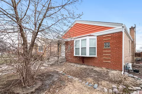 9416 S Harding Ave, Evergreen Park, IL 60805