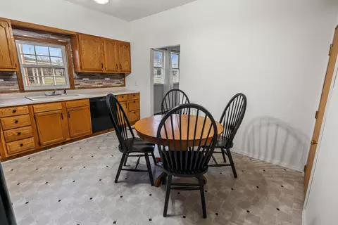 304 W Charles St, Mclean, IL 61754 photo 10