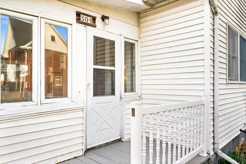 304 W Charles St, Mclean, IL 61754 photo 3
