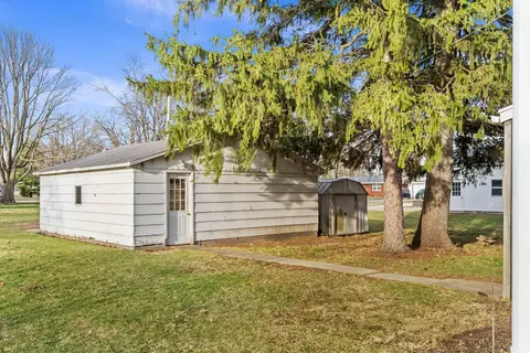 304 W Charles St, Mclean, IL 61754 photo 23