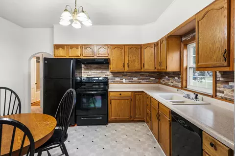304 W Charles St, Mclean, IL 61754 photo 9