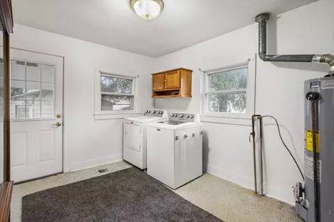 304 W Charles St, Mclean, IL 61754 photo 17