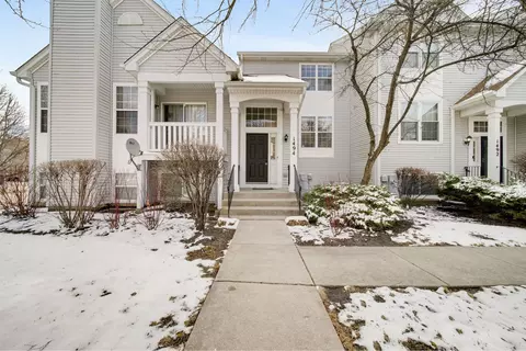 1494 Saint James Ct, Gurnee, IL 60031