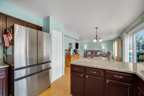 1524 Knoll Crest Dr, Bartlett, IL 60103 photo 8