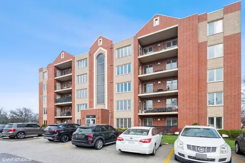 2321 183rd St #2SE, Homewood, IL 60430