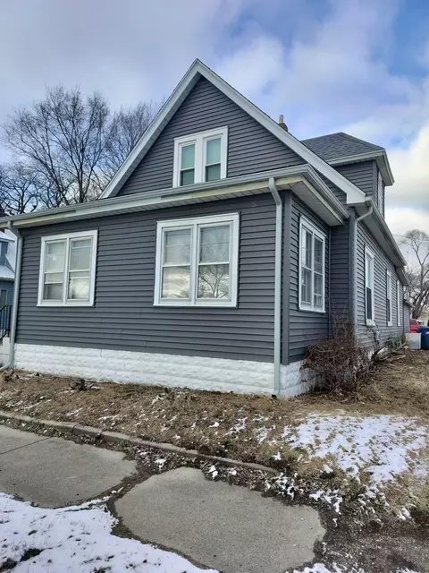 551 W Hickory St, Kankakee, IL 60901