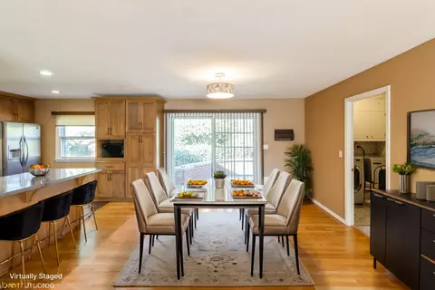 Dining - 712 E Baldwin Rd, Palatine, IL 60074 photo 1 of 1