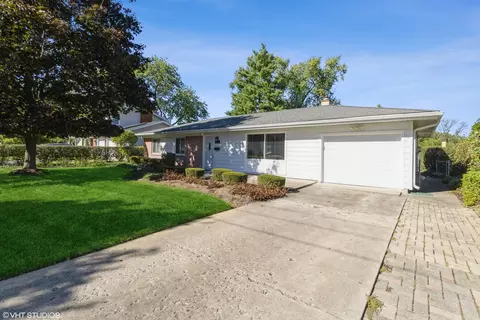 Exterior - 712 E Baldwin Rd, Palatine, IL 60074 photo 2 of 7