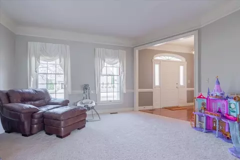 3 Downing Cir, Bloomington, IL 61704 photo 5