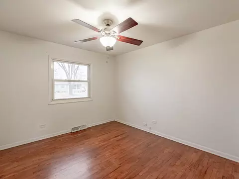 3224 Phillips Ave, Steger, IL 60475 photo 6