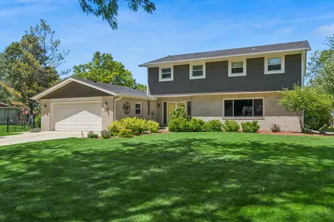 3225 Randy Rd, Joliet, IL 60431