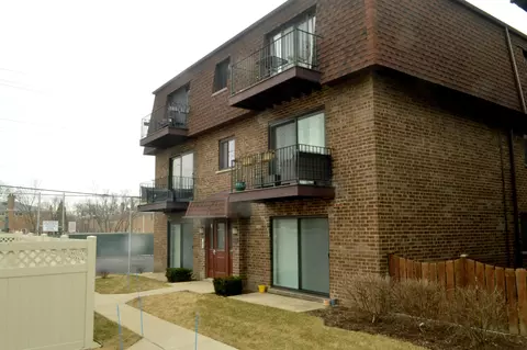 9604 Bianco Ter #C, Des Plaines, IL 60016