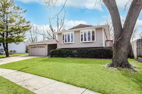 117 Camelot Way, Bolingbrook, IL 60440