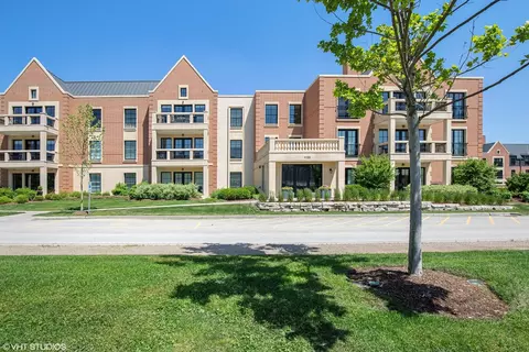 1155 Kelmscott Way #103, Lake Forest, IL 60045