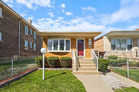 10052 S Princeton Ave, Chicago, IL 60628