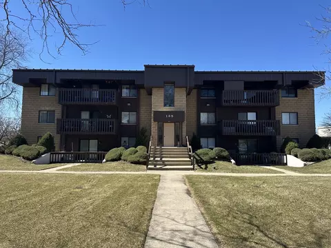 105 Caterpillar Dr #1B, Joliet, IL 60436