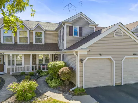 1767 Vermont Dr #1767, Elk Grove Village, IL 60007