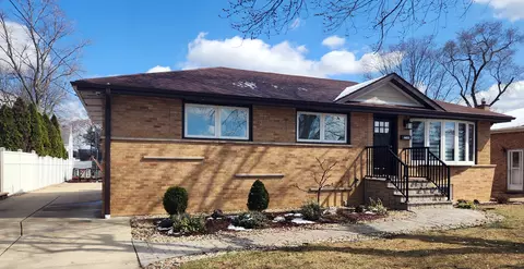 10823 S Nashville Ave, Worth, IL 60482
