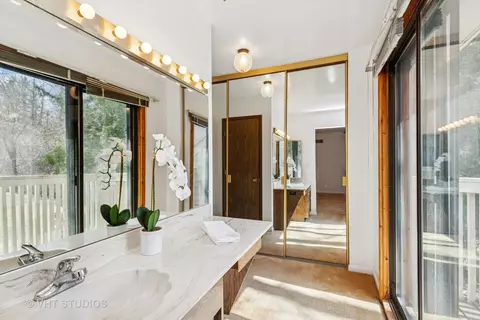 Bath - 726 Drury Ct, Gurnee, IL 60031 photo 1 of 3